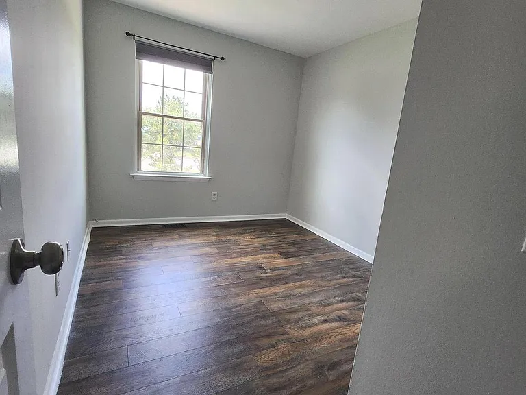 114 Brent Ct — Photo 19