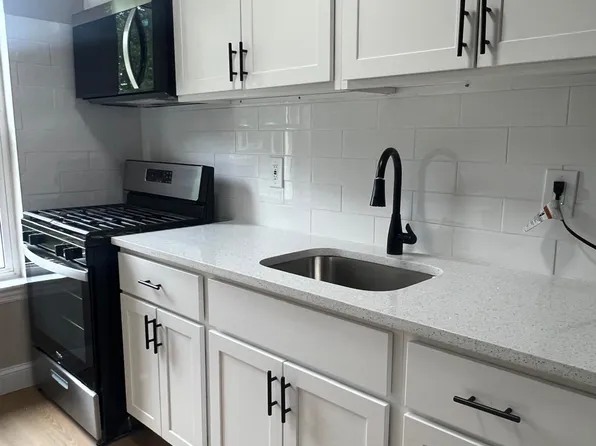 680 Park Ave #19-2B, East Orange, NJ 07017