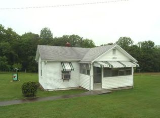 941 Retreat Dr, Axton, VA 24054