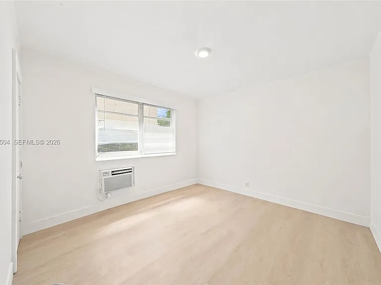 125 NE 56th St #1 — Photo 16