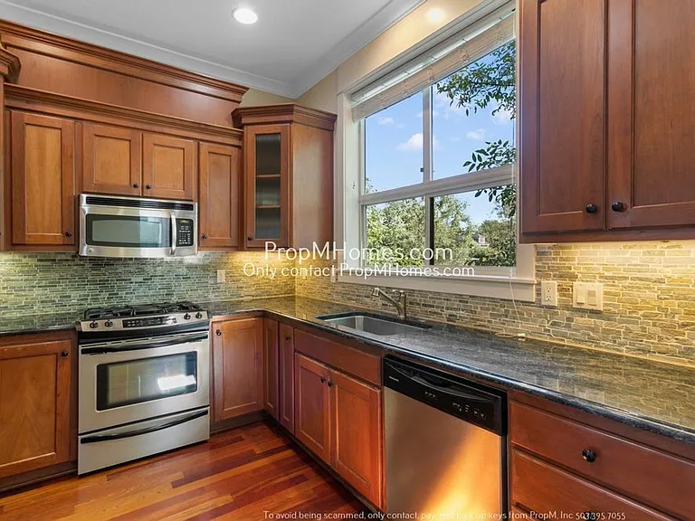 5129 N Williams Ave — Photo 9