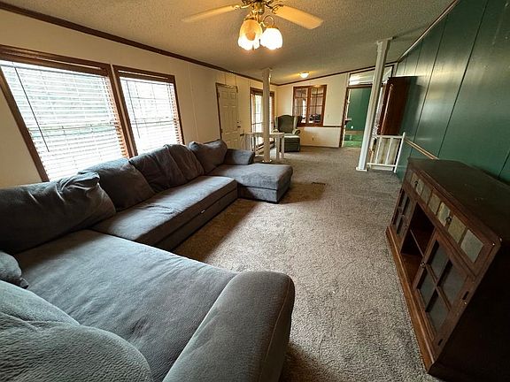 3rd image of 514 River Park Dr