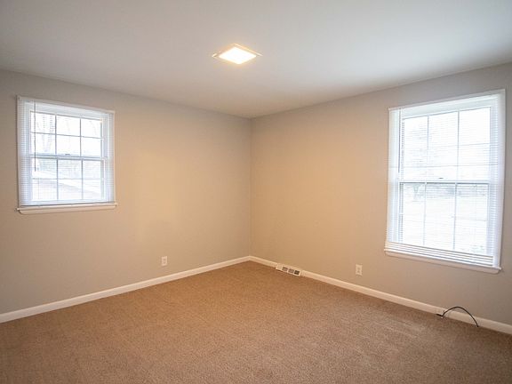 3rd image of 7327 Coronado Ct