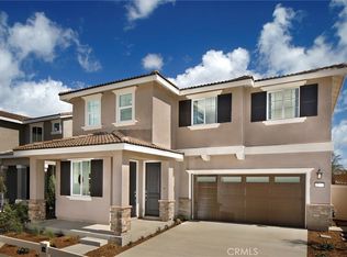 725-728 Freesia Cir, San Jacinto, CA 92583