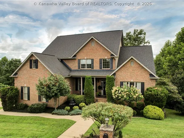 8014 Southridge Way, Hurricane, WV 25526