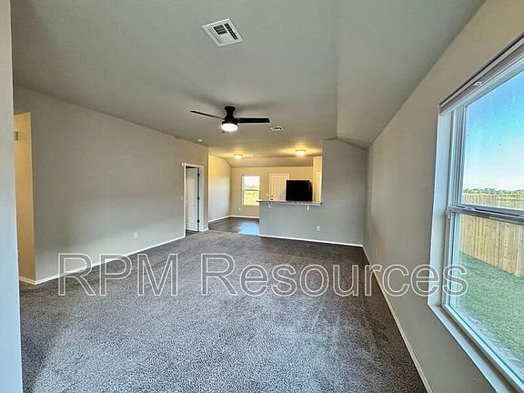 4th image of 10417 NW 19th St