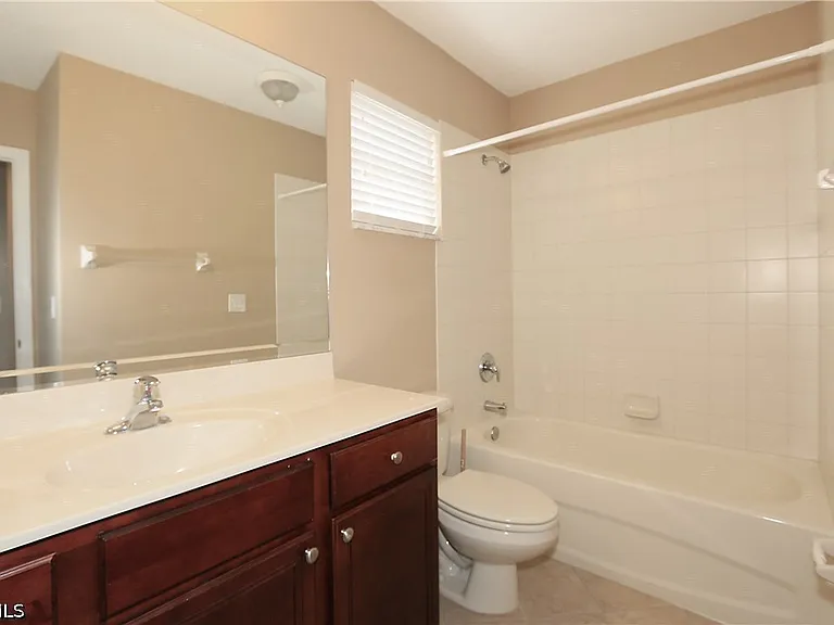 17007 Tremont St — Photo 16