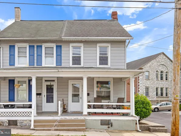111 N Liberty St, Lititz, PA 17543