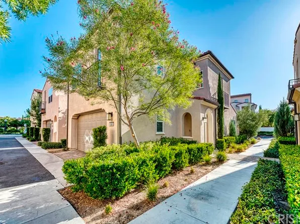 21823 Moveo Dr, Santa Clarita, CA 91350