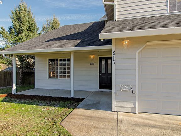2nd image of 815 NE 167th Ave