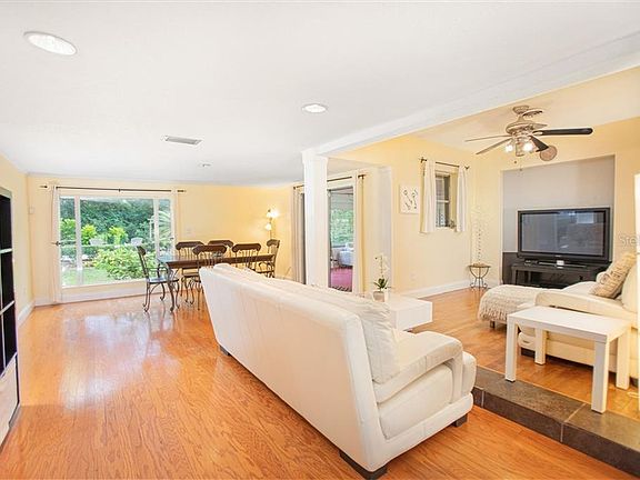5th image of 2419 E Jersey Ave