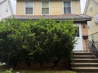 8624 233rd St, Queens Village, NY 11427