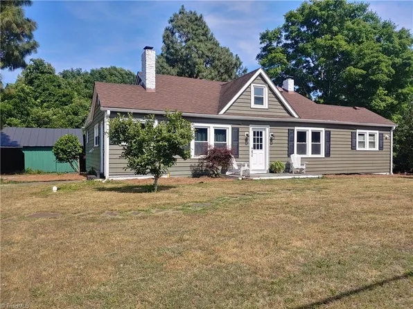 156 Payne Rd, Thomasville, NC 27360
