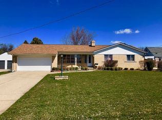 11131 Engleman Rd, Warren, MI 48089