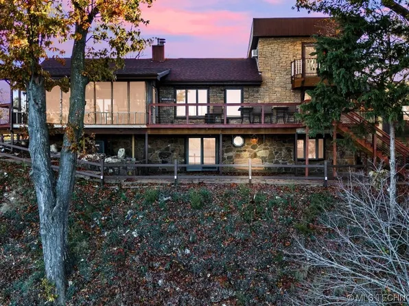 66500 E 255th Rd, Grove, OK 74344