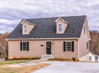 300 High Knoll Ter, Shenandoah, VA