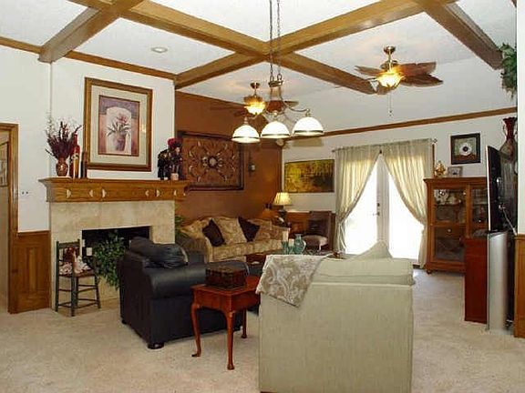 3rd image of 123 Highland Meadow Cir