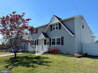 648 Burt Rd, Runnemede, NJ 08078