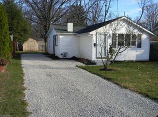 1077 Garden Rd, Willoughby, OH 44094