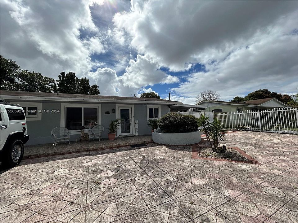 2nd image of 3220 NW 183rd St