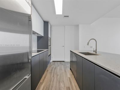 1300 Brickell Bay Dr APT 4203, Miami, FL, 33131