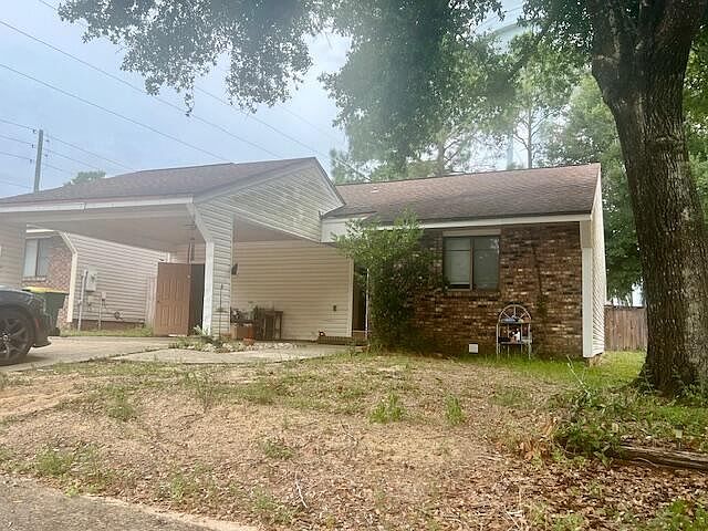 1st image of 203 Bartonwood Ct