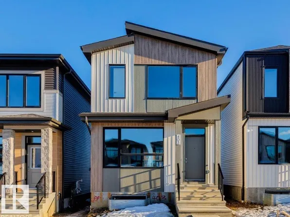 403 30th St NW, Edmonton, AB T6T 2H1