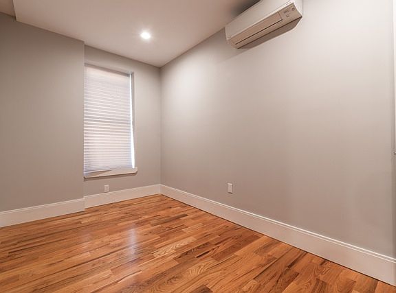 4th image of 245 Sullivan Pl