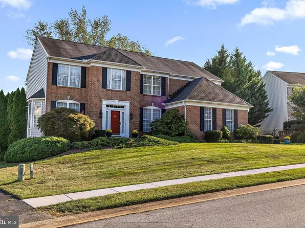 205 Robin Redbreast Rd, Newark, DE 19711