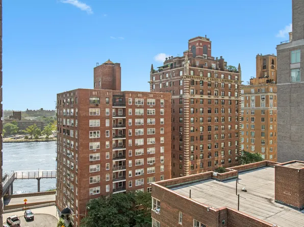 40 East End Avenue image 15 of 23