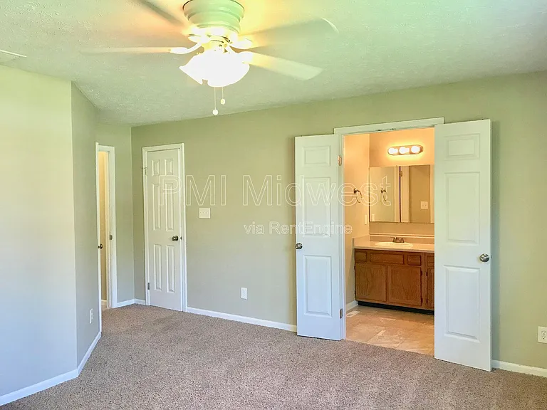 3215 Keystone Lakes Way — Photo 42