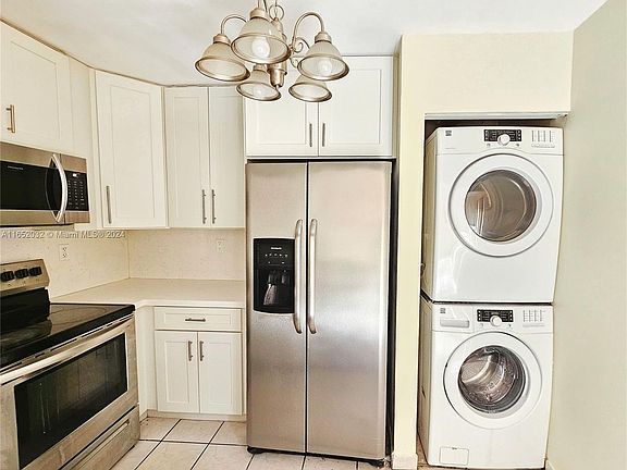 2nd image of 9980 NW 9th Street Cir APT 101