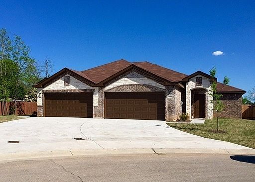 1st image of 3737 Vista Cove Dr