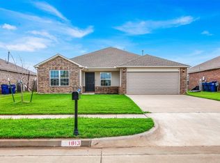 1013 N Pheasant Way, Mustang, OK 73064