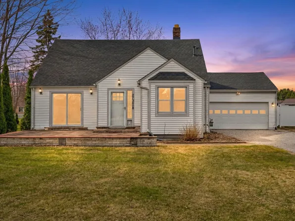 27340 Telstar St, Chesterfield, MI 48051