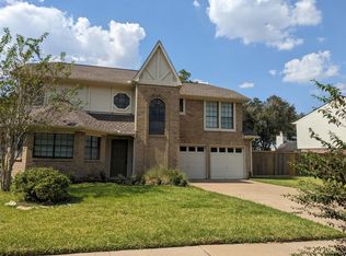 4715 Sunshine Dr, Sugar Land, TX 77479