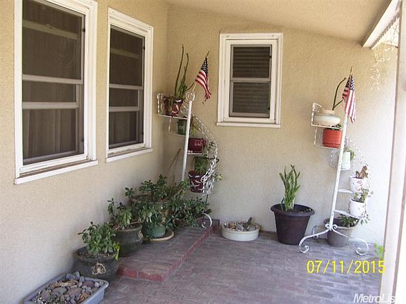 2nd image of 2328 E Cornell Ave