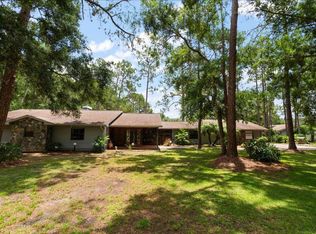 935 Ranch Rd, Tarpon Springs, FL 34688