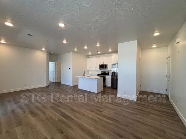 5801 S Garnet Dr, Saint George, UT