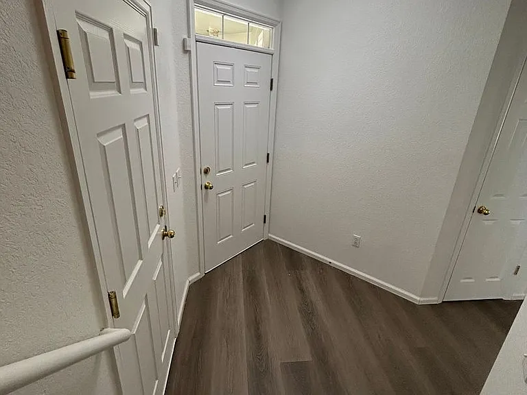 4409 S Jebel Ln — Photo 3