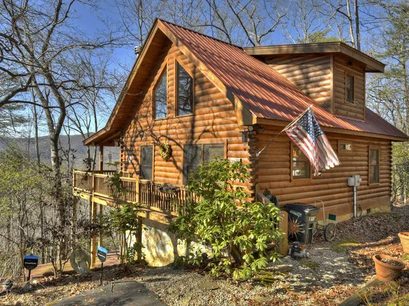 160 Arrowhead Pass, Blue Ridge, GA 30513
