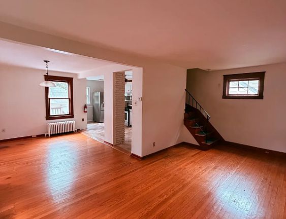 3rd image of 2279 Elizabeth Ave