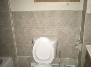 558 Grove St, Irvington, NJ 07111