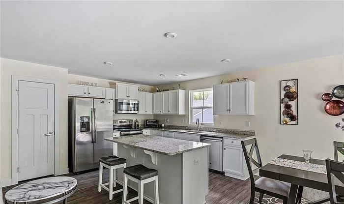 10306 Sun Ridge Ln