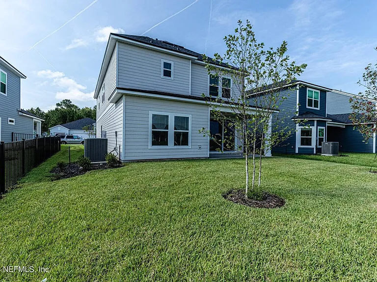 47 Goldcrest Way — Photo 13