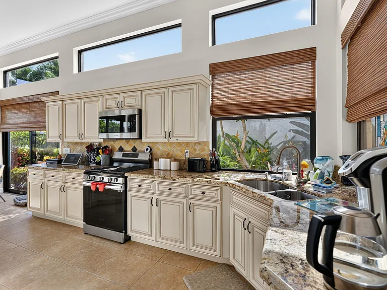 210 Coral Cay Ter — Photo 22