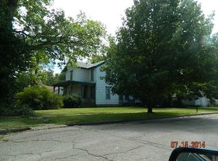 1103 Menor St, Winfield, KS 67156