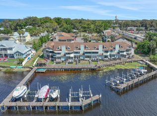 118 Governor St #208, Green Cove Springs, FL 32043