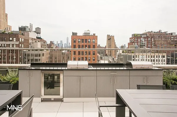 Rented by MNS Marketing | media 7