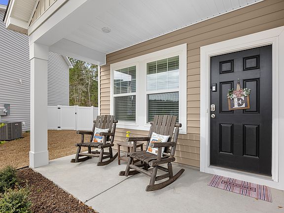 3rd image of 639 Muster Field Ct.